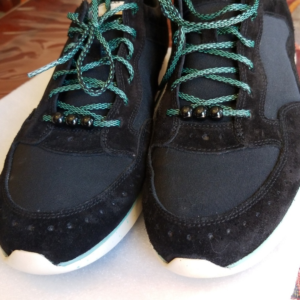 Clarks - Picture 4 of 7